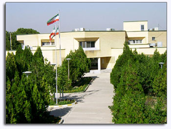گوشه ای از توانمندی های مرکز تحقیقات و آموزش کشاورزی و منابع طبیعی آذربایجان شرقی