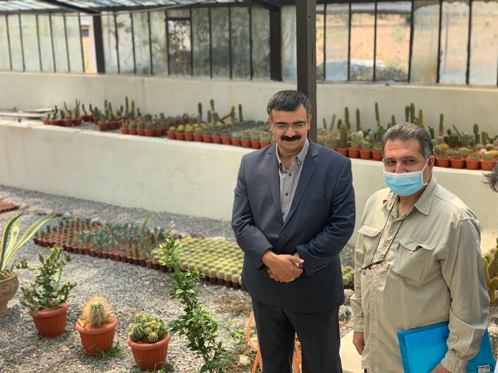 بازدید دکتر شریف نسب رئیس گروه فنی و مهندسی از پروژه ها و ماشین آلات مرکز تحقیقات و آموزش کشاورزی ومنابع طبیعی استان آذربایجانشرقی