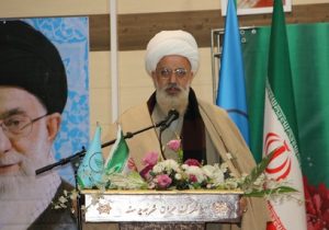 دشمن کمر همت بسته است تا حقایق را وارونه جلوه دهد