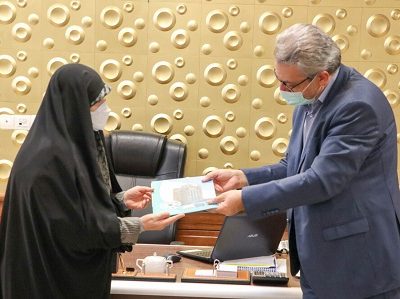 تجلیل رئیس کمیسیون فرهنگی شورای شهر از سرپرست شهرداری تبریز