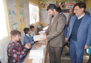 بازدید حجت الله عبدالملکی از مدارس کانکسی و پروژه های مدرسه سازی