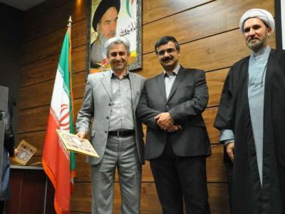 برگزاری مراسم گرامیداشت هفته پژوهش و فناوری و تجلیل از پژوهشگران برگزیده مرکز تحقیقات و آموزش کشاورزی و منابع طبیعی آذربایجان شرقی
