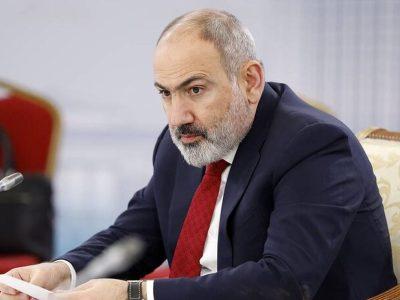 فرود اضطراری بالگرد نخست وزیر ارمنستان